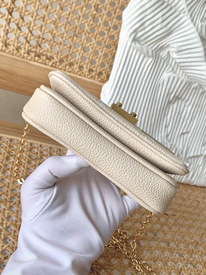 Louis Vuitton Handbags, AA+ Quality 100% Genuine Leather Classic Flap Medium Quilted Lambskin Black Gold, 18X 1 1X 5cm BL 4 Colour