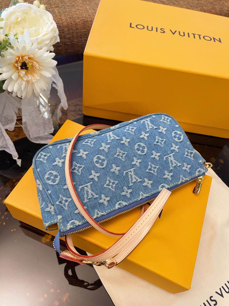 Louis Vuitton Handbags, AA+ Quality 100% Genuine Leather Classic Flap Medium Quilted Lambskin Black Gold, 18X 1 1X 5cm BL 4 Colour