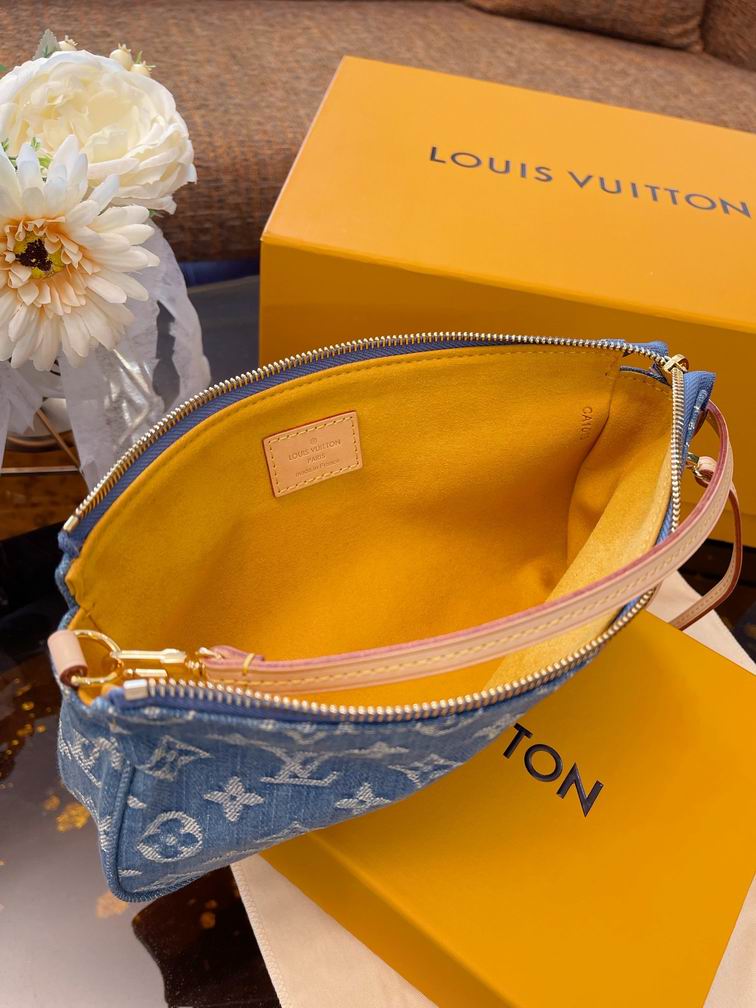 Louis Vuitton Handbags, AA+ Quality 100% Genuine Leather Classic Flap Medium Quilted Lambskin Black Gold, 18X 1 1X 5cm BL 4 Colour