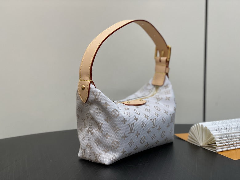 Louis Vuitton Handbags, AA+ Quality 100% Genuine Leather Classic Flap Medium Quilted Lambskin Black Gold, 18X 1 1X 5cm BL 4 Colour