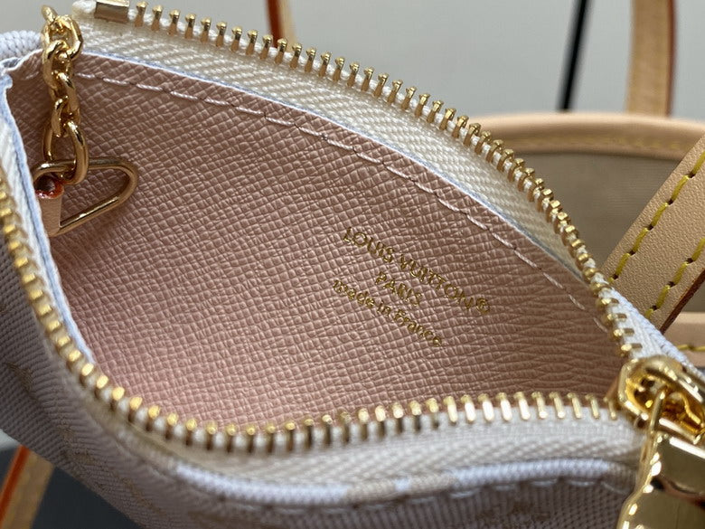 Louis Vuitton Inspired Handbags, AA+ Quality 100% Genuine Leather Classic Flap Medium Quilted Lambskin Black Gold, 18X 1 1X 5cm BL 4 Colour
