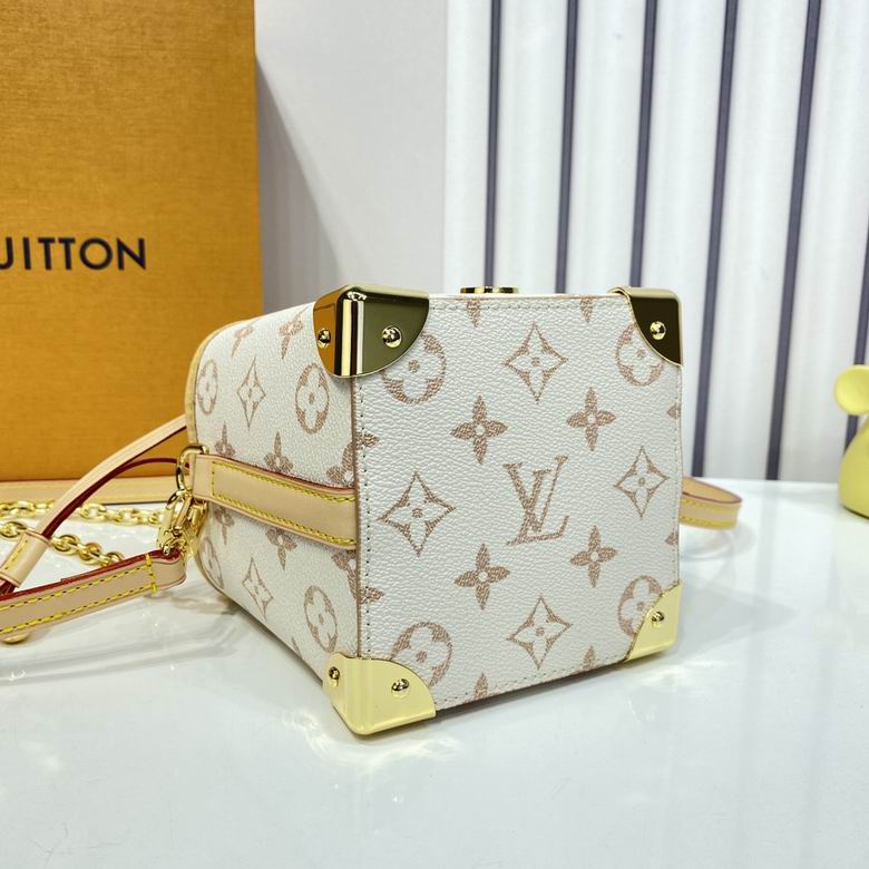 Louis Vuitton Inspired Handbags, AA+ Quality 100% Genuine Leather Classic Flap Medium Quilted Lambskin Black Gold, 18X 1 1X 5cm BL 4 Colour