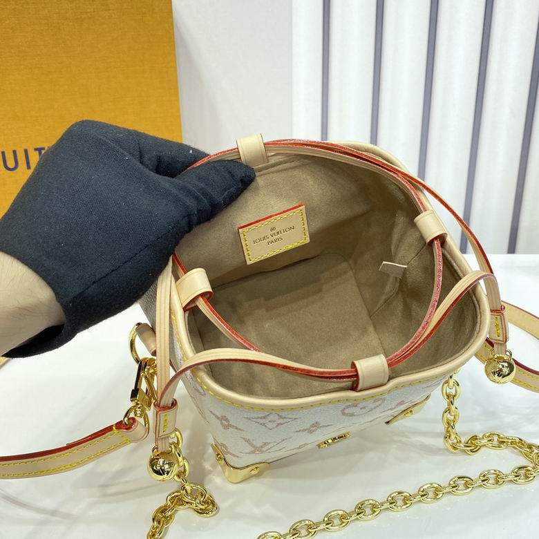 Louis Vuitton Inspired Handbags, AA+ Quality 100% Genuine Leather Classic Flap Medium Quilted Lambskin Black Gold, 18X 1 1X 5cm BL 4 Colour