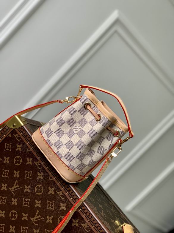 Louis Vuitton Inspired Handbags, AA+ Quality 100% Genuine Leather Classic Flap Medium Quilted Lambskin Black Gold, 18X 1 1X 5cm BL 4 Colour
