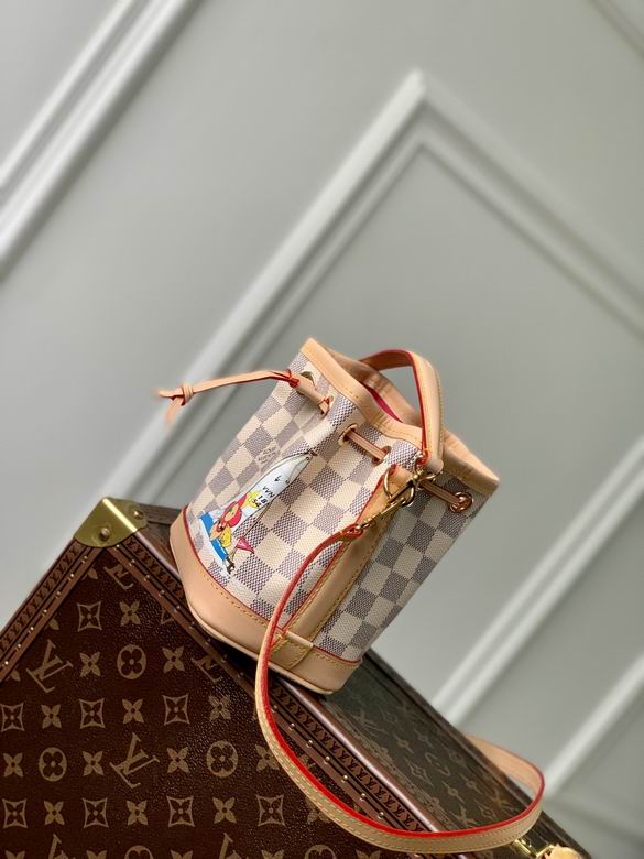 Louis Vuitton Inspired Handbags, AA+ Quality 100% Genuine Leather Classic Flap Medium Quilted Lambskin Black Gold, 18X 1 1X 5cm BL 4 Colour