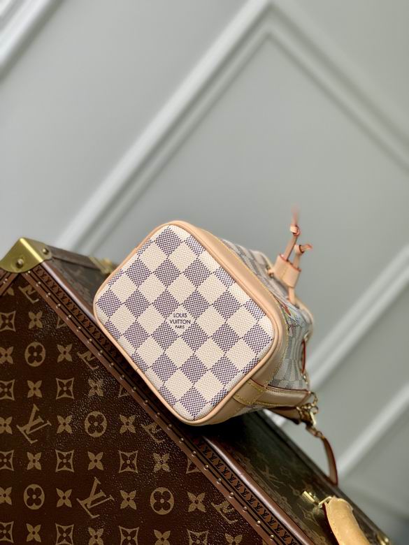 Louis Vuitton Inspired Handbags, AA+ Quality 100% Genuine Leather Classic Flap Medium Quilted Lambskin Black Gold, 18X 1 1X 5cm BL 4 Colour
