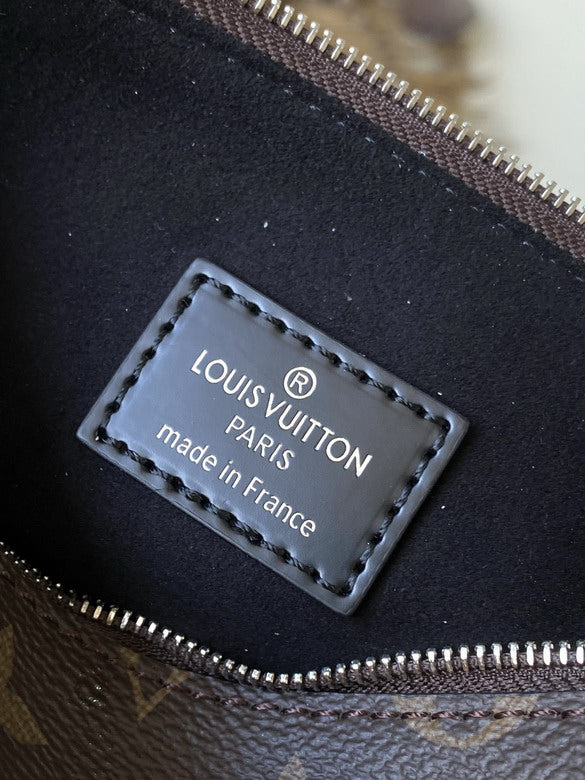 Louis Vuitton Inspired Handbags, AA+ Quality 100% Genuine Leather Classic Flap Medium Quilted Lambskin Black Gold, 18X 1 1X 5cm BL 4 Colour