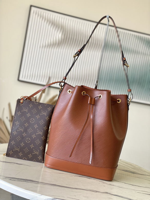 Louis Vuitton Inspired Handbags, AA+ Quality 100% Genuine Leather Classic Flap Medium Quilted Lambskin Black Gold, 18X 1 1X 5cm BL 4 Colour