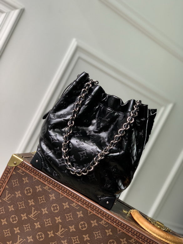 Louis Vuitton Inspired Handbags, AA+ Quality 100% Genuine Leather Classic Flap Medium Quilted Lambskin Black Gold, 18X 1 1X 5cm BL 4 Colour