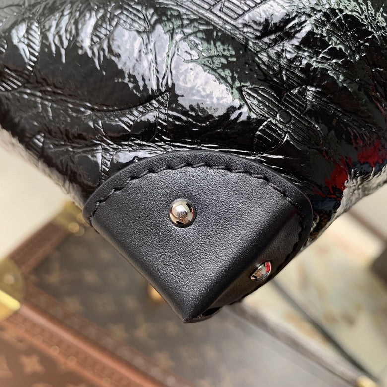 Louis Vuitton Inspired Handbags, AA+ Quality 100% Genuine Leather Classic Flap Medium Quilted Lambskin Black Gold, 18X 1 1X 5cm BL 4 Colour