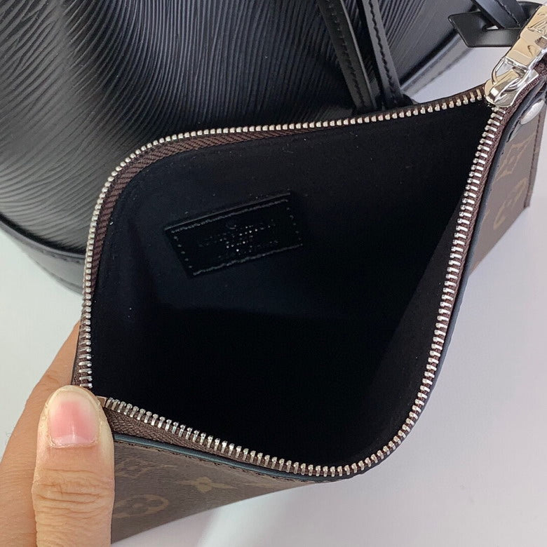 Louis Vuitton Inspired Handbags, AA+ Quality 100% Genuine Leather Classic Flap Medium Quilted Lambskin Black Gold, 18X 1 1X 5cm BL 4 Colour