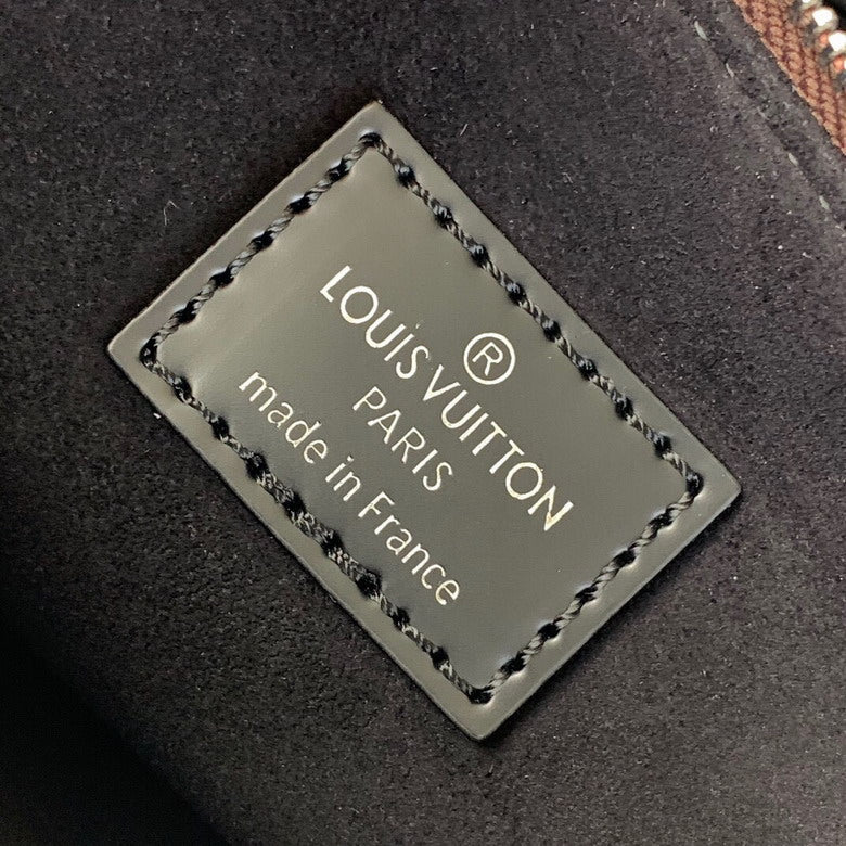 Louis Vuitton Inspired Handbags, AA+ Quality 100% Genuine Leather Classic Flap Medium Quilted Lambskin Black Gold, 18X 1 1X 5cm BL 4 Colour