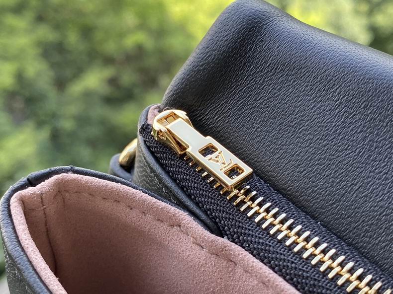 Inspired Handbags, AA+ Quality 100% Genuine Leather Classic Flap Medium Quilted Lambskin Black Gold, 18X 1 1X 5cm BL 4 Colour