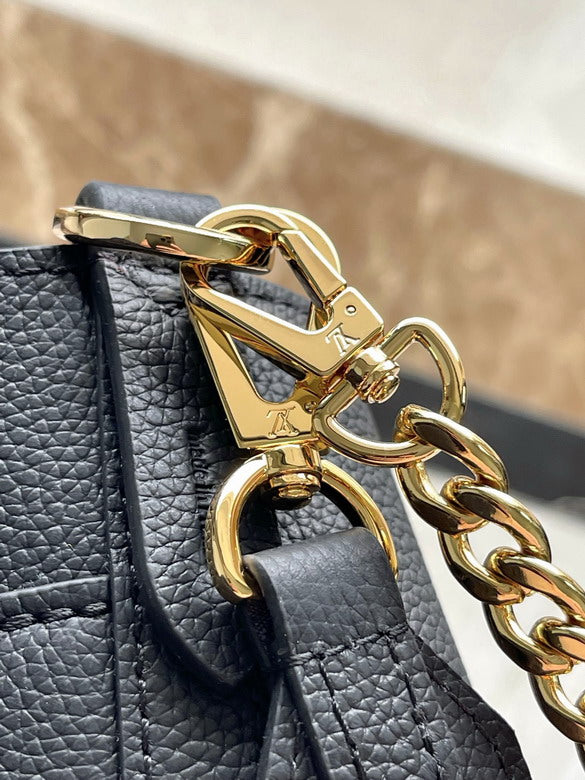 Louis Vuitton Inspired Handbags, AA+ Quality 100% Genuine Leather Classic Flap Medium Quilted Lambskin Black Gold, 18X 1 1X 5cm BL 4 Colour