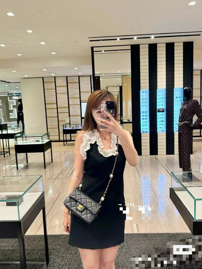 Chanel Handbags, AA+ Quality 100% Genuine Leather Classic Flap Medium Quilted Lambskin Black Gold, 18X 1 1X 5cm BL 4 Colour for chanel hand bag