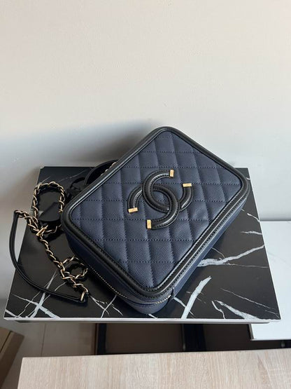 Chanel Inspired Handbags, AA+ Quality 100% Genuine Leather Classic Flap Medium Quilted Lambskin Black Gold, 21 cm BL 4 Colour for chanel hand bag
