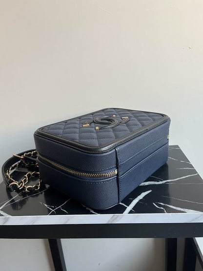Chanel Inspired Handbags, AA+ Quality 100% Genuine Leather Classic Flap Medium Quilted Lambskin Black Gold, 21 cm BL 4 Colour for chanel hand bag