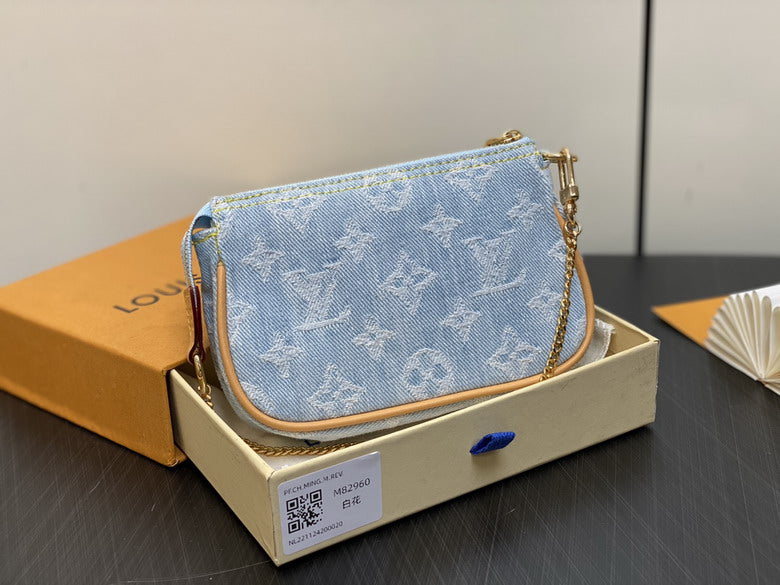 Louis Vuitton Handbags, AA+ Quality 100% Genuine Leather Classic Flap Medium Quilted Lambskin Black Gold, 18X 1 1X 5cm BL 4 Colour