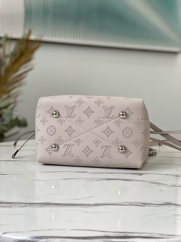 Louis Vuitton Inspired Handbags, AA+ Quality 100% Genuine Leather Classic Flap Medium Quilted Lambskin Black Gold, 18X 1 1X 5cm BL 4 Colour