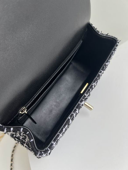 Chanel Handbags, AA+ Quality 100% Genuine Leather Classic Flap Medium Quilted Lambskin Black Gold, 18X 1 1X 5cm BL 4 Colour for chanel hand bag