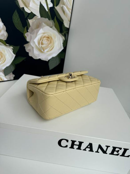 Chanel Handbags, AA+ Quality 100% Genuine Leather Classic Flap Medium Quilted Lambskin Black Gold, 18X 1 1X 5cm BL 4 Colour for chanel hand bag