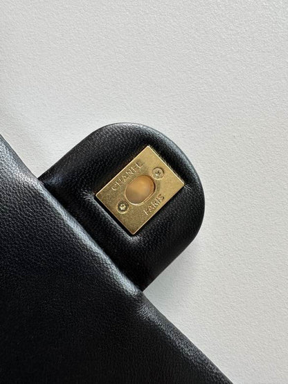 Chanel Inspired Handbags, AA+ Quality 100% Genuine Leather Classic Flap Medium Quilted Lambskin Black Gold, 18X 1 1X 5cm BL 4 Colour for chanel hand bag