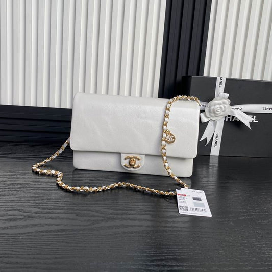 Chanel Inspired Handbags, AA+ Quality 100% Genuine Leather Classic Flap Medium Quilted Lambskin Black Gold, 18X 1 1X 5cm BL 4 Colour for chanel hand bag