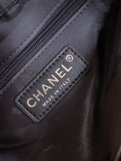 Chanel Inspired Handbags, AA+ Quality 100% Genuine Leather Classic Flap Medium Quilted Lambskin Black Gold, 18X 1 1X 5cm BL 4 Colour for chanel hand bag