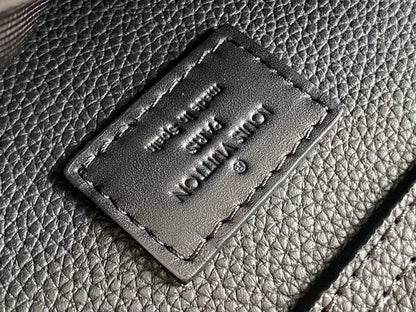 Louis vuitton Inspired Handbags, AA+ Quality 100% Genuine Leather Classic Flap Medium Quilted Lambskin Black Gold, 18X 1 1X 5cm BL 4 Colour