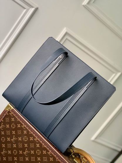 Louis vuitton Inspired Handbags, AA+ Quality 100% Genuine Leather Classic Flap Medium Quilted Lambskin Black Gold, 18X 1 1X 5cm BL 4 Colour