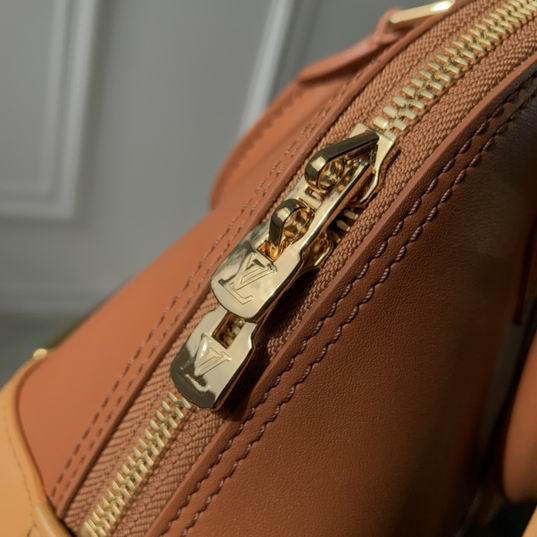 Louis Vuitton Inspired Handbags, AA+ Quality 100% Genuine Leather Classic Flap Medium Quilted Lambskin Black Gold, 18X 1 1X 5cm BL 4 Colour
