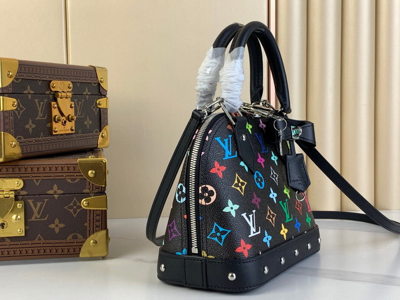 Louis Vuitton Inspired Handbags, AA+ Quality 100% Genuine Leather Classic Flap Medium Quilted Lambskin Black Gold, 18X 1 1X 5cm BL 4 Colour