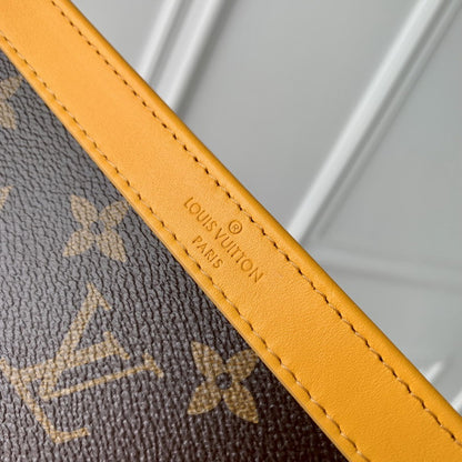Louis vuitton Inspired Handbags, AA+ Quality 100% Genuine Leather Classic Flap Medium Quilted Lambskin Black Gold, 18X 1 1X 5cm BL 4 Colour