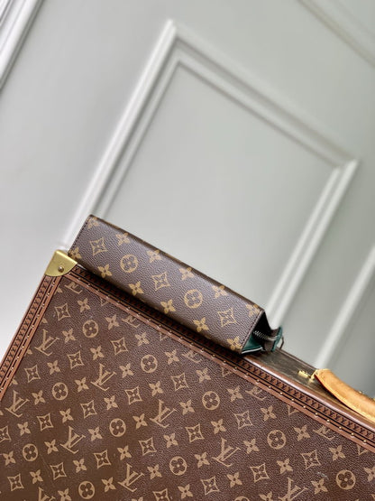Louis vuitton Inspired Handbags, AA+ Quality 100% Genuine Leather Classic Flap Medium Quilted Lambskin Black Gold, 18X 1 1X 5cm BL 4 Colour