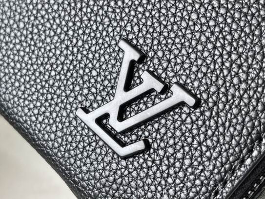 Louis vuitton Inspired Handbags, AA+ Quality 100% Genuine Leather Classic Flap Medium Quilted Lambskin Black Gold, 18X 1 1X 5cm BL 4 Colour