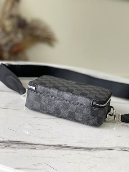 Louis vuitton Inspired Handbags, AA+ Quality 100% Genuine Leather Classic Flap Medium Quilted Lambskin Black Gold, 18X 1 1X 5cm BL 4 Colour