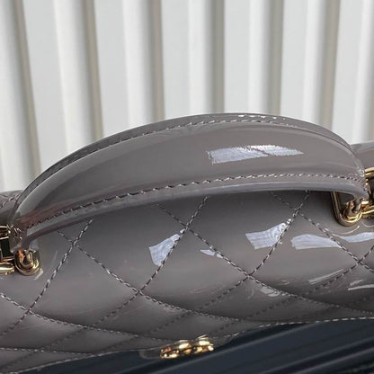 Chanel Inspired Handbags, AA+ Quality 100% Genuine Leather Classic Flap Medium Quilted Lambskin Black Gold, 18X 1 1X 5cm BL 4 Colour for chanel hand bag
