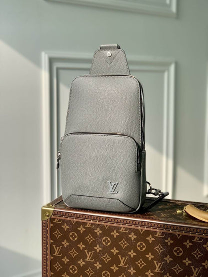 Louis vuitton Inspired Handbags, AA+ Quality 100% Genuine Leather Classic Flap Medium Quilted Lambskin Black Gold, 18X 1 1X 5cm BL 4 Colour