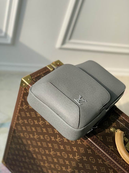 Louis vuitton Inspired Handbags, AA+ Quality 100% Genuine Leather Classic Flap Medium Quilted Lambskin Black Gold, 18X 1 1X 5cm BL 4 Colour