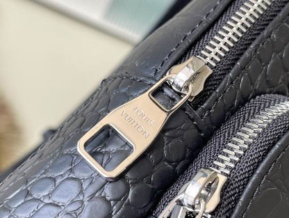 Louis vuitton Inspired Handbags, AA+ Quality 100% Genuine Leather Classic Flap Medium Quilted Lambskin Black Gold, 18X 1 1X 5cm BL 4 Colour