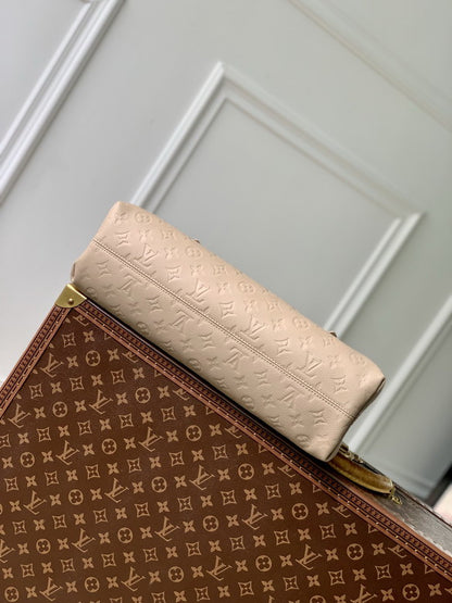 louis vuitton Inspired Handbags, AA+ Quality 100% Genuine Leather Classic Flap Medium Quilted Lambskin Black Gold, 18X 1 1X 5cm BL 4 Colour