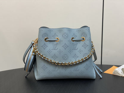 Louis vuitton Inspired Handbags, AA+ Quality 100% Genuine Leather Classic Flap Medium Quilted Lambskin Black Gold, 18X 1 1X 5cm BL 4 Colour
