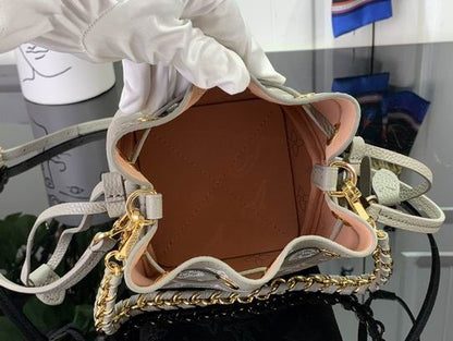 Louis vuitton Inspired Handbags, AA+ Quality 100% Genuine Leather Classic Flap Medium Quilted Lambskin Black Gold, 18X 1 1X 5cm BL 4 Colour