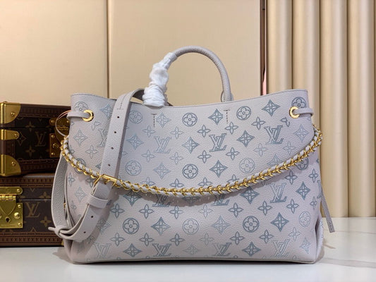 Louis vuitton Inspired Handbags, AA+ Quality 100% Genuine Leather Classic Flap Medium Quilted Lambskin Black Gold, 18X 1 1X 5cm BL 4 Colour