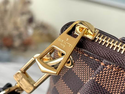 louis vuitton Inspired Handbags, AA+ Quality 100% Genuine Leather Classic Flap Medium Quilted Lambskin Black Gold, 18X 1 1X 5cm BL 4 Colour