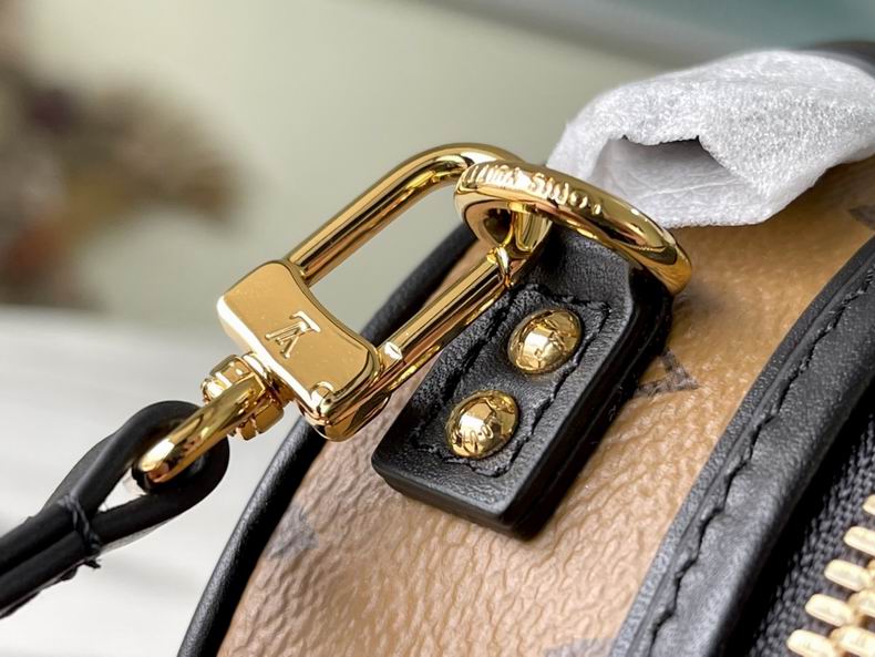 louis vuitton Inspired Handbags, AA+ Quality 100% Genuine Leather Classic Flap Medium Quilted Lambskin Black Gold, 18X 1 1X 5cm BL 4 Colour