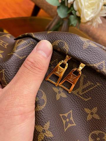 Louis vuitton Inspired Handbags, AA+ Quality 100% Genuine Leather Classic Flap Medium Quilted Lambskin Black Gold, 18X 1 1X 5cm BL 4 Colour