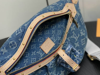 Louis vuitton Inspired Handbags, AA+ Quality 100% Genuine Leather Classic Flap Medium Quilted Lambskin Black Gold, 18X 1 1X 5cm BL 4 Colour