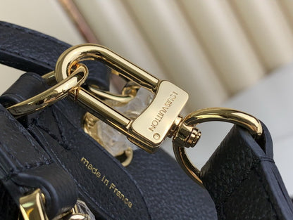 louis vuitton Inspired Handbags, AA+ Quality 100% Genuine Leather Classic Flap Medium Quilted Lambskin Black Gold, 18X 1 1X 5cm BL 4 Colour
