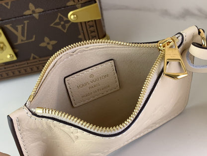 louis vuitton Inspired Handbags, AA+ Quality 100% Genuine Leather Classic Flap Medium Quilted Lambskin Black Gold, 18X 1 1X 5cm BL 4 Colour